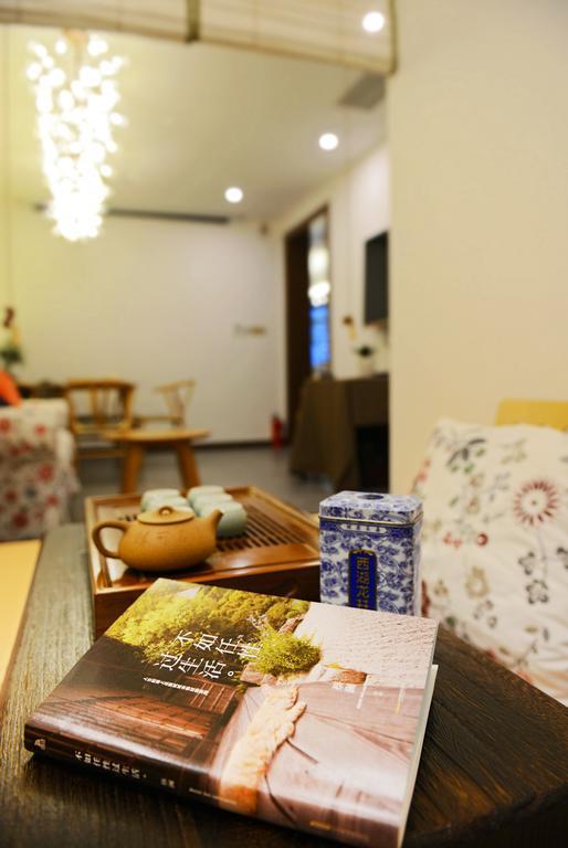 Hangzhou Puyu Travelling With Hotel Eksteriør billede